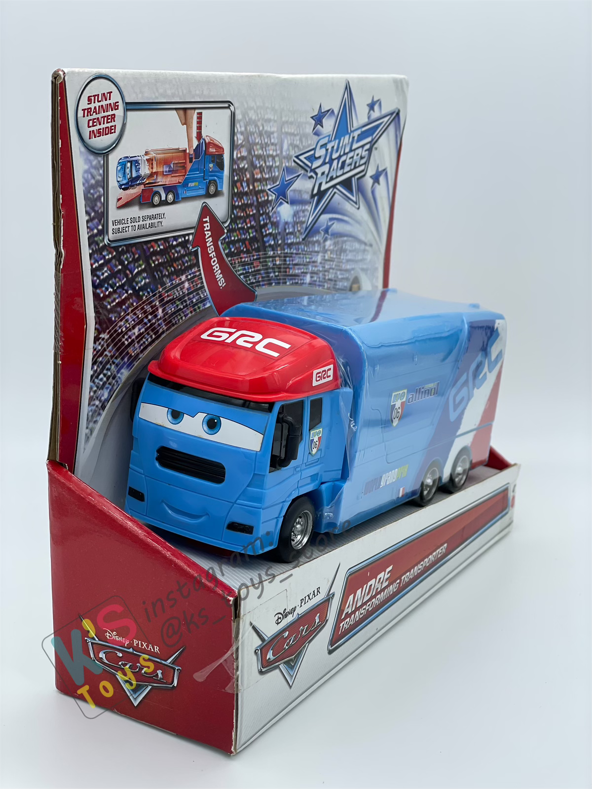 DISNEY PIXAR CARS BY MATTEL "ANDRE TRANSFORMING TRANSPORTER" STUNT RACERS SERIES - BNIP