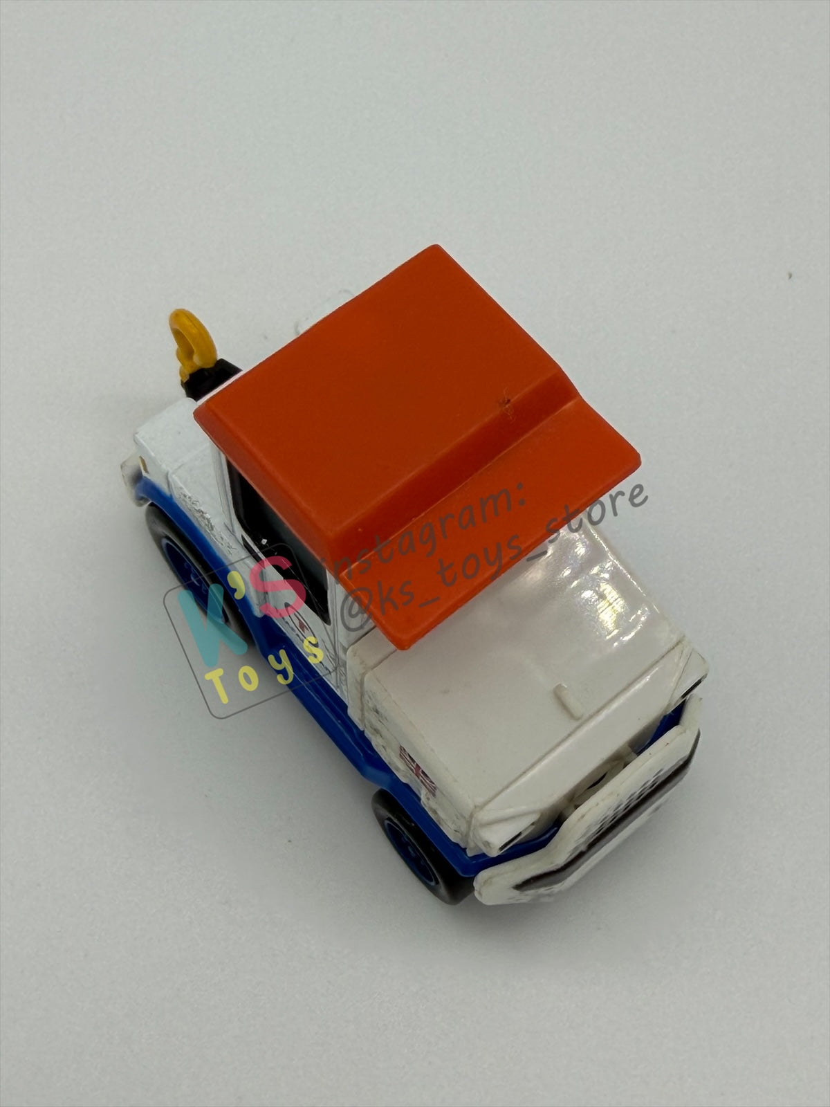 PRE-OWNED / LOOSE DISNEY PIXAR CARS - "M. FENDERICKSON" YE LEFT TURN IN SERIES - NEAR MINT CONDITION - READ DESCRIPTION!!!!!!