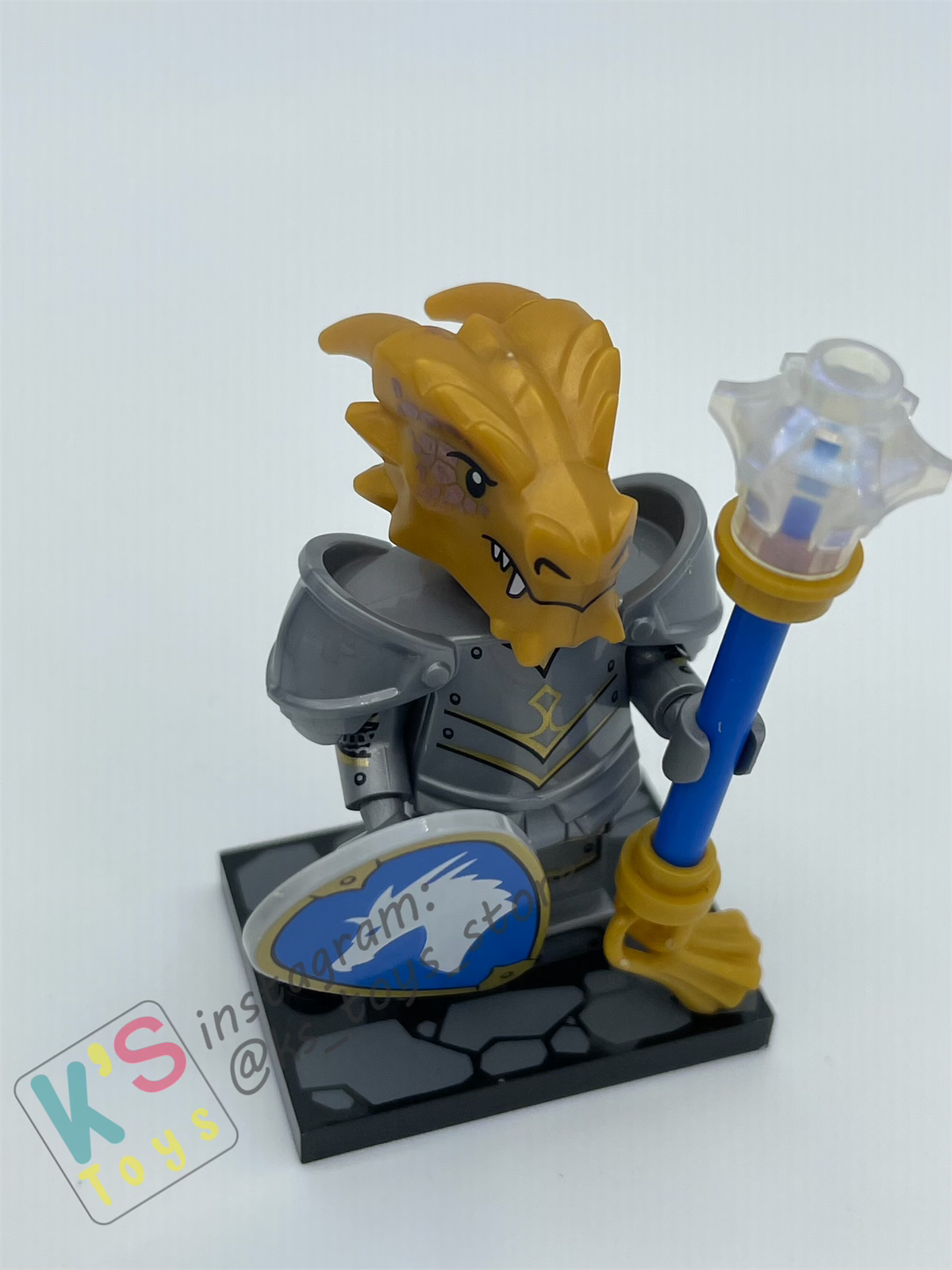 DRAGONBORN PALADIN - Lego Minifigures 71047 Dungeons and Dragons - 01 October 2024 Released in Australia