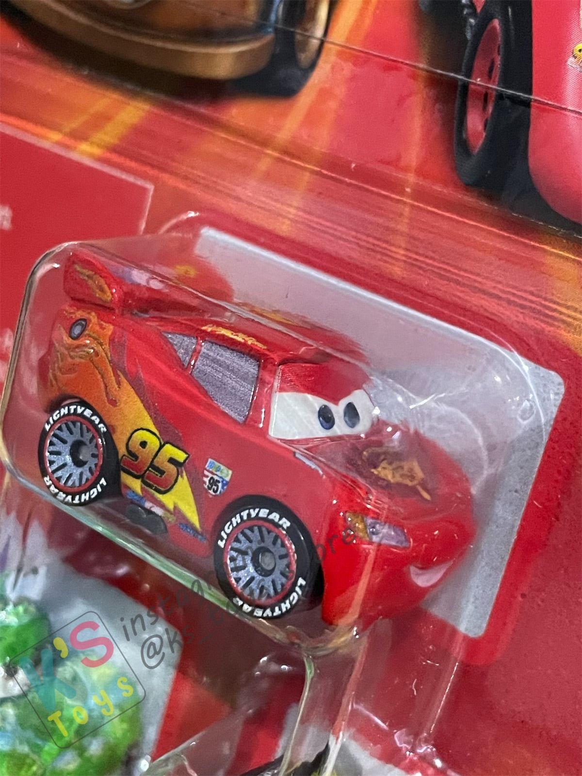 MINI RACERS DISNEY PIXAR CARS 3-PACK JEFF GORVETTE, LIGHTNING MCQUEEN WITH RACING WHEELS, AND CARLA VELOSO - BNIP