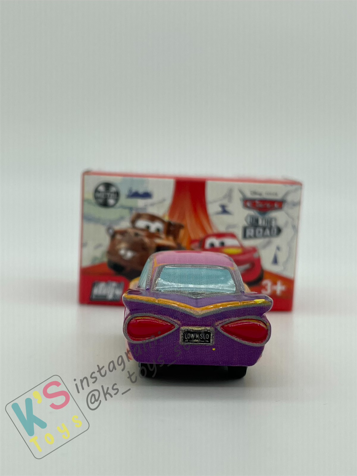 Mini Racers Pixar Disney Cars, 2023 Series 1 #05 RADIATOR SPRING RAMONE - BNIB
