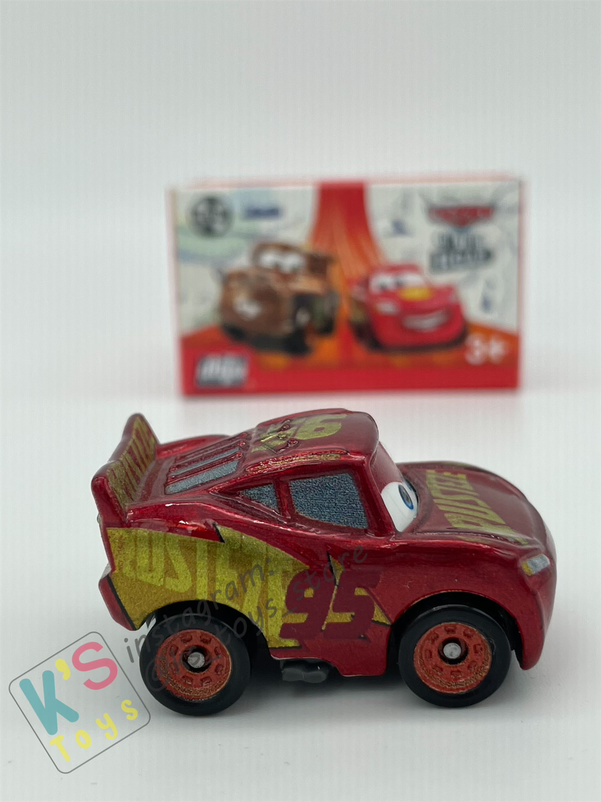 Mini Racers Pixar Disney Cars, 2023 Series 1 #06 RUSTEZE RACING CENTER LIGHTNING MCQUEEN - BNIB