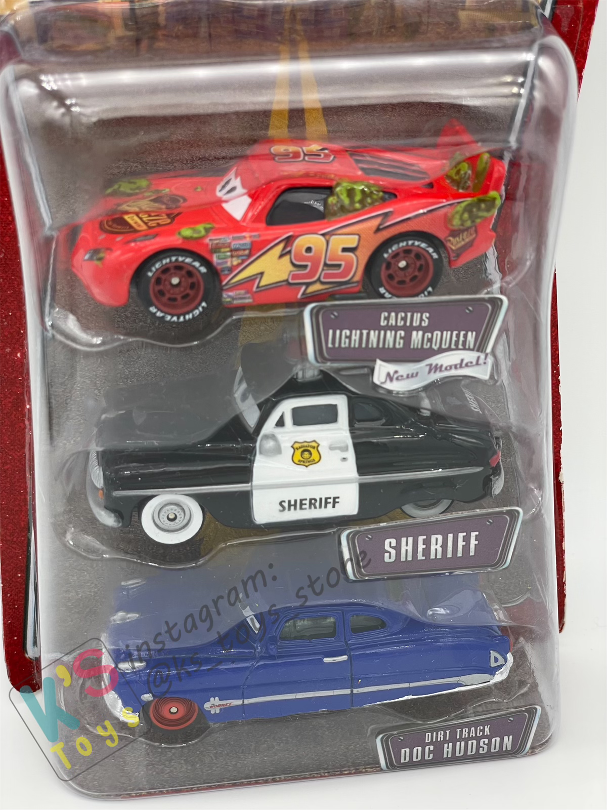 DISNEY PIXAR CARS 3 PACK DIRT TRACK GIFT PACK "CACTUS LIGHTNING MCQUEEN, SHERIFF, AND DIRT TRACK DOC HUDSON" - BNIP