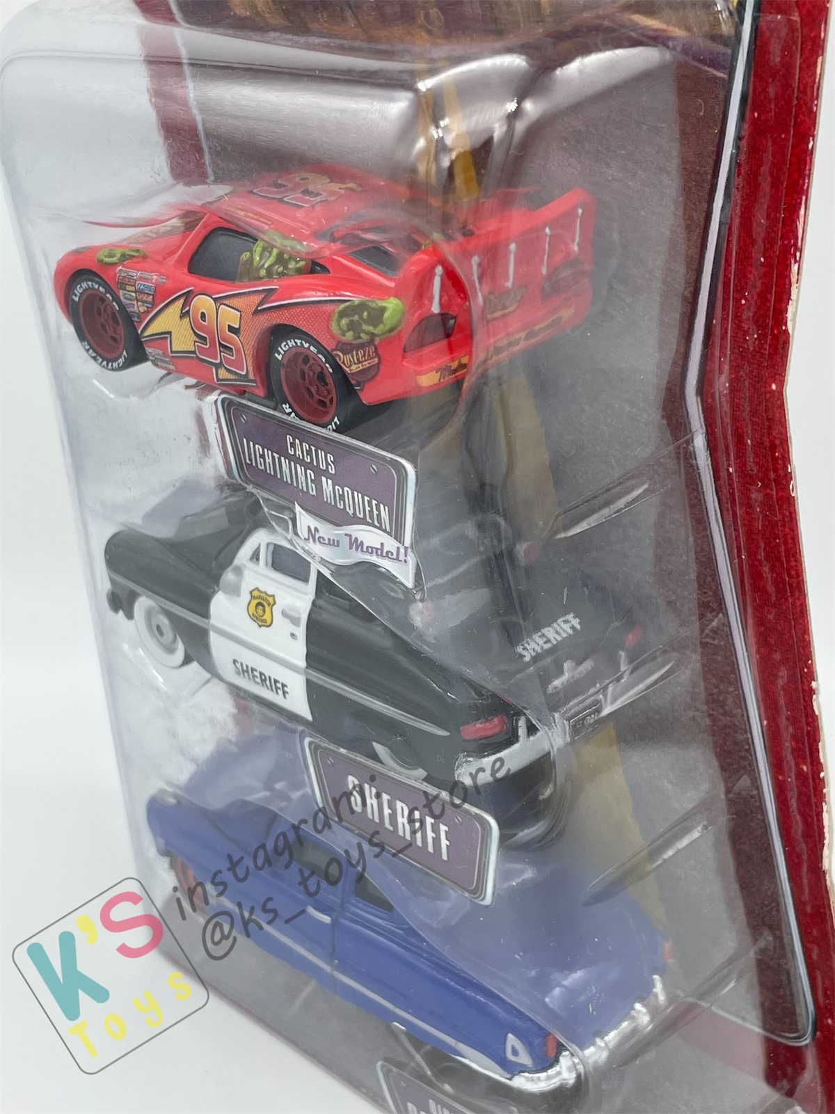 DISNEY PIXAR CARS 3 PACK DIRT TRACK GIFT PACK "CACTUS LIGHTNING MCQUEEN, SHERIFF, AND DIRT TRACK DOC HUDSON" - BNIP