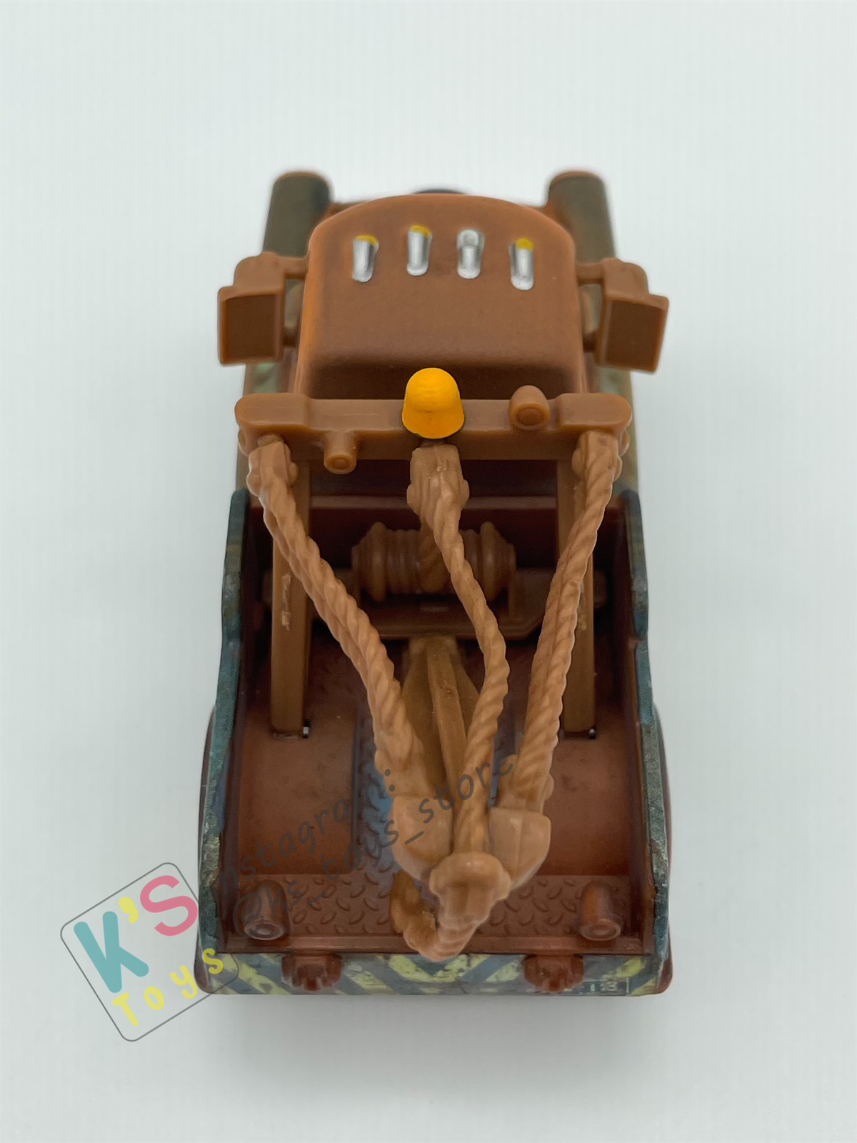 PRE-OWNED / LOOSE DISNEY PIXAR CARS - "MATER WITH OIL CAN" CHASE LENTICULAR EYES SERIES - MISSING OIL CAN - DISPLAYED CONDITION