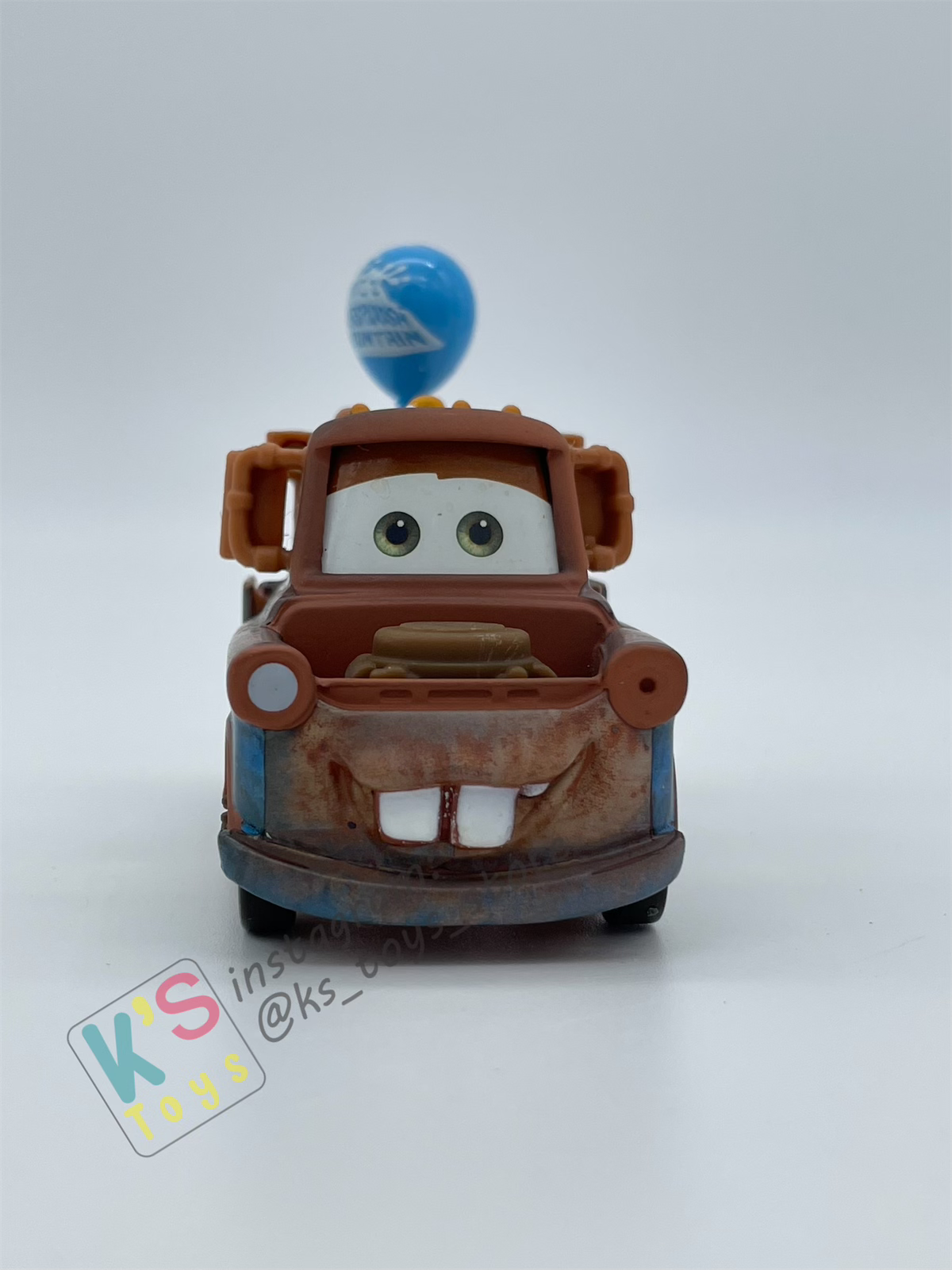 PRE-OWNED / LOOSE DISNEY PIXAR CARS - "MATER WITH BALLOON" - CARS 2 95 RETURNS SERIES - DISPLAYED CONDITION