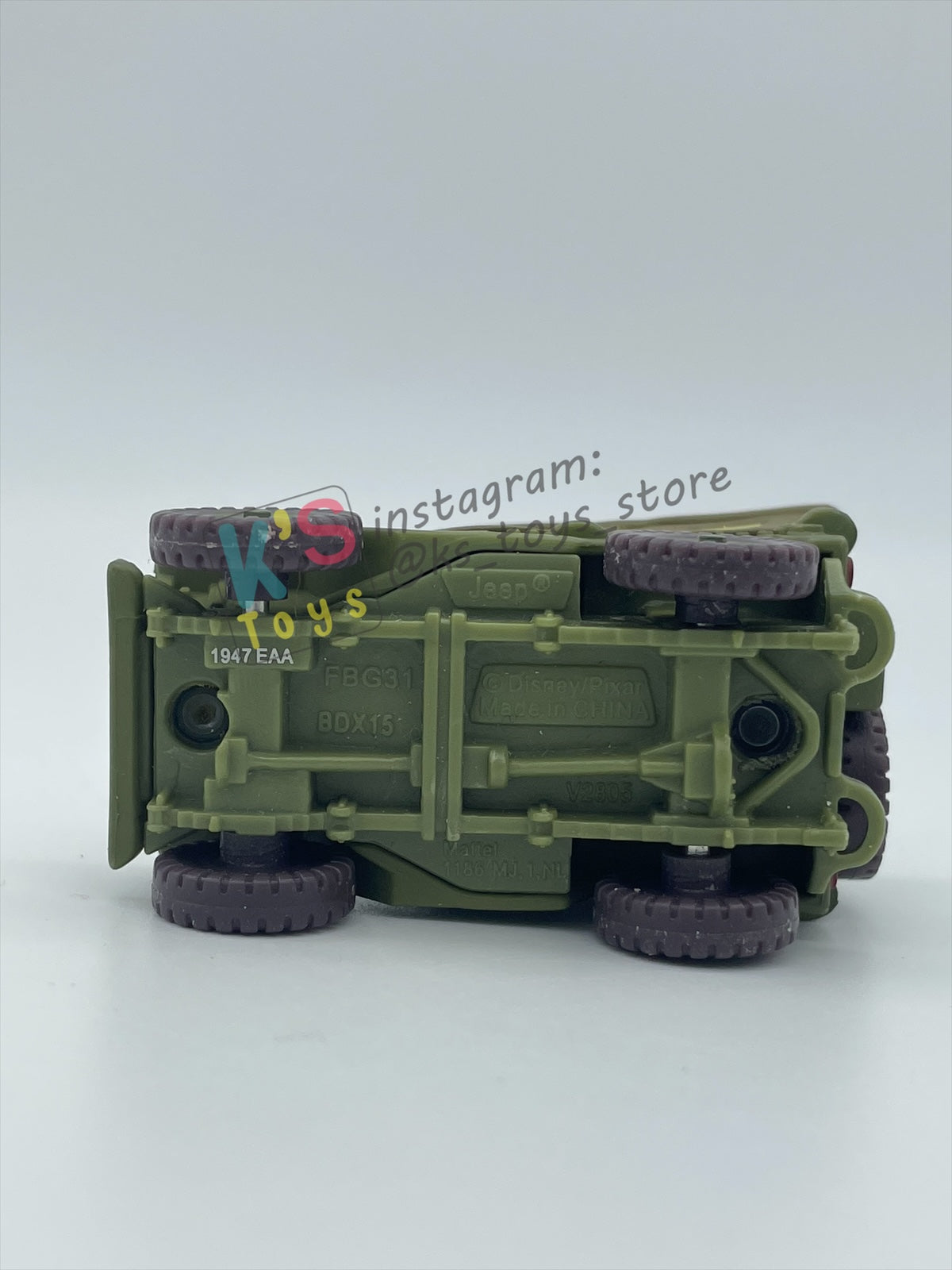 PRE-OWNED / LOOSE DISNEY PIXAR CARS BY MATTEL - "SARGE" - CARS SERIES - PLAYED WITH GOOD CONDITION - READ DESCRIPTION!!!!!!!!!!!