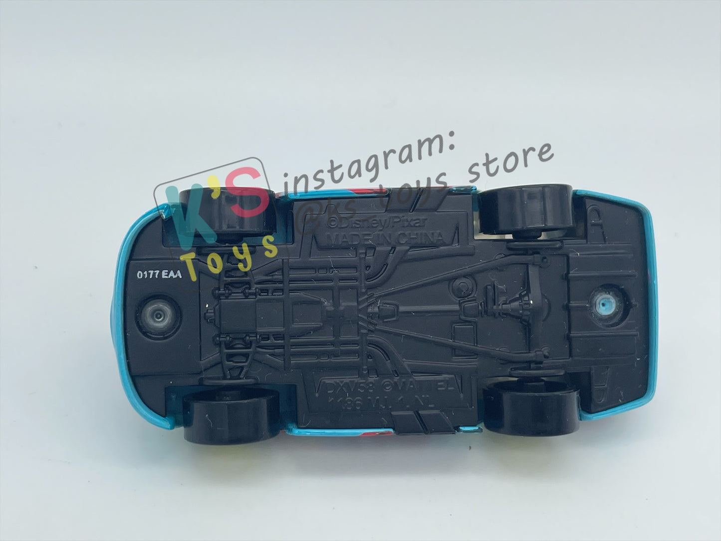 PRE-OWNED / LOOSE DISNEY PIXAR CARS - "Ponchy Wipeout (Bumper save #90)" CARS 3 SERIES - MINT / NEAR MINT CONDITION - READ DESCRIPTION!!!!!!!!!!