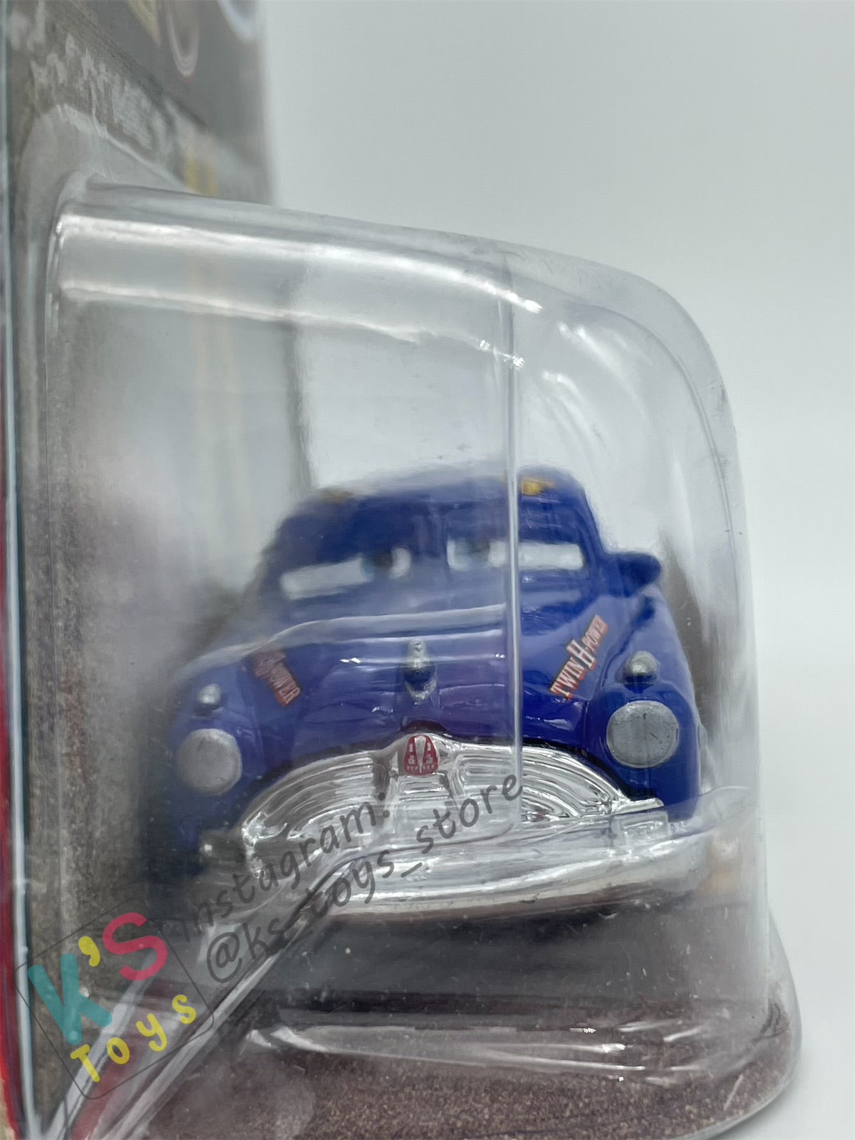 DISNEY PIXAR CARS BY MATTEL, THE WORLD OF CARS SERIES -FABULOUS HUDSON HORNET WITH RED RIMS #10 - BNIP