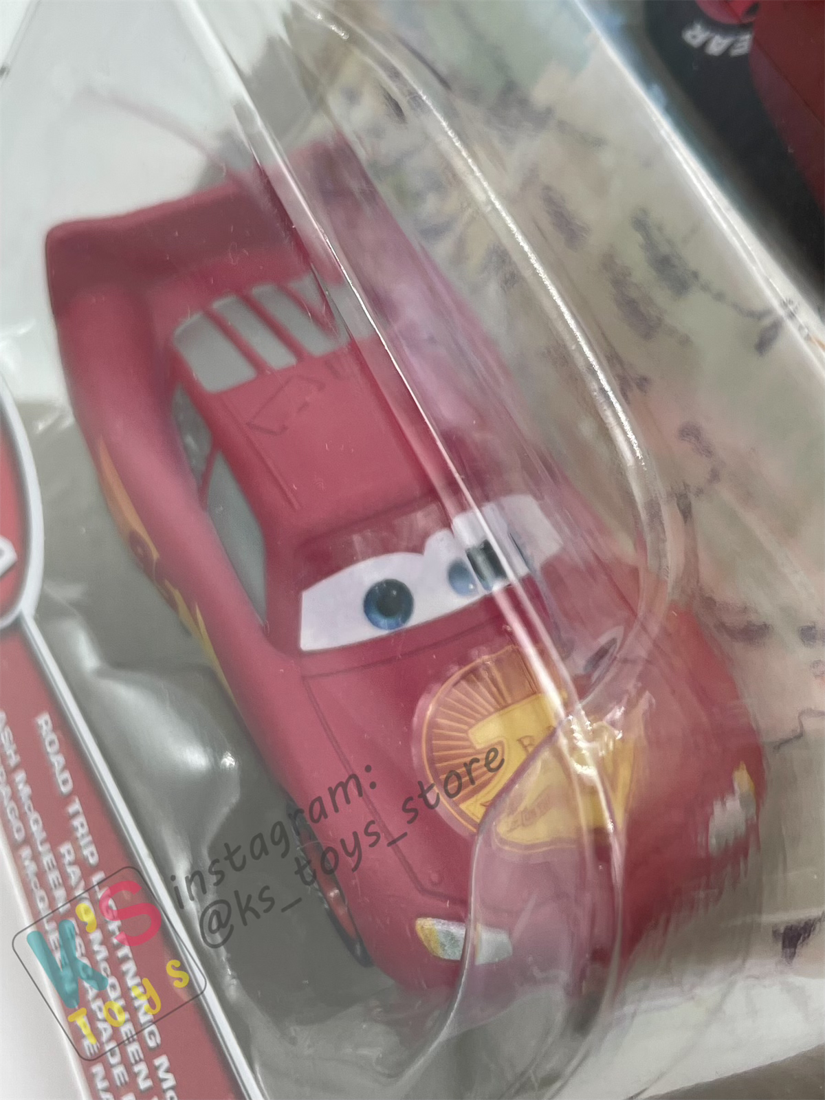 COLOR CHANGERS Disney Pixar Cars by MATTEL, ROAD TRIP LIGHTNING MCQUEEN (GREY/RED) - CASE R 2023 RELEASE - BNIP