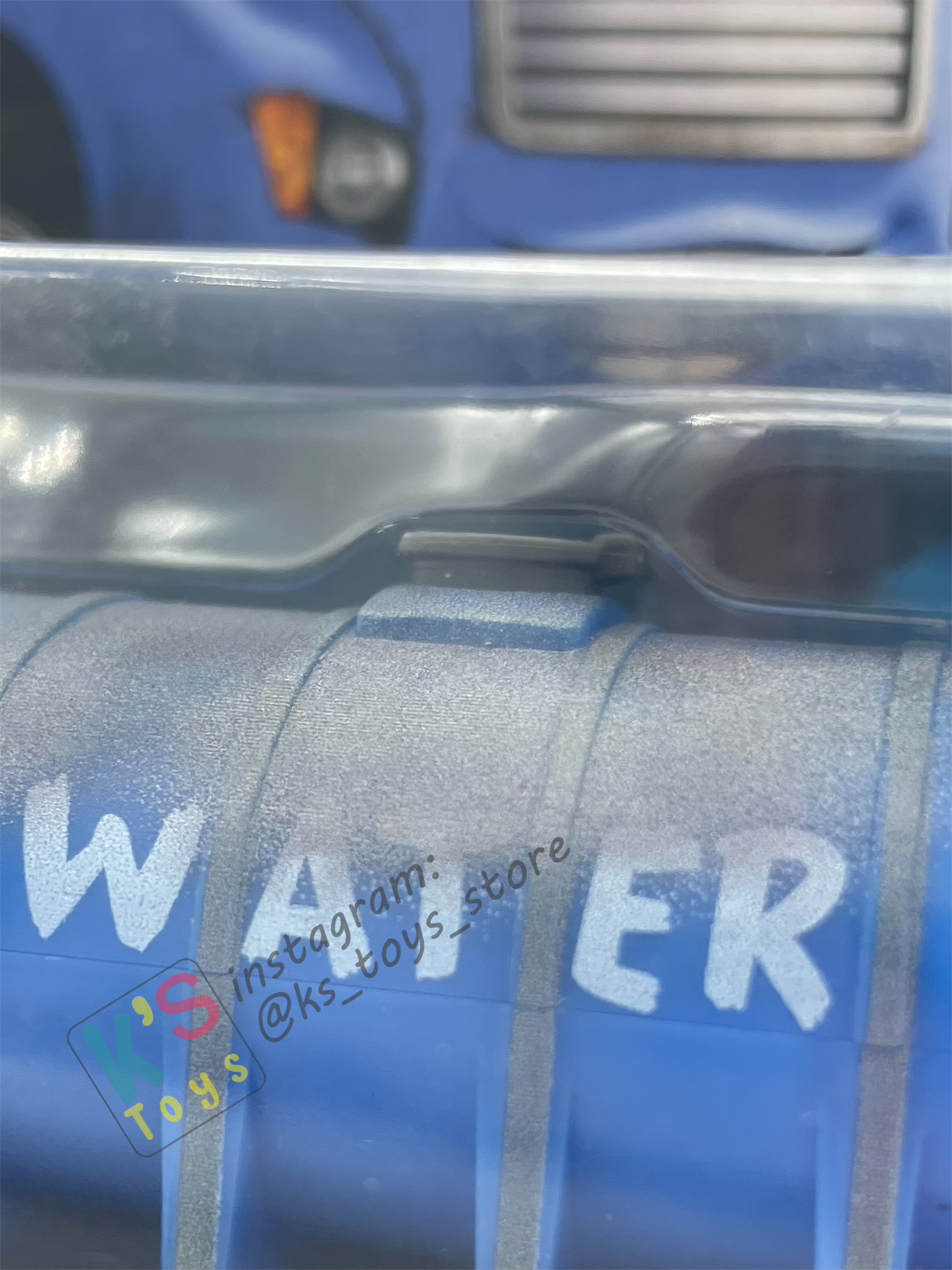 DELUXE DISNEY PIXAR CARS "MR. DRIPPY" THUNDER HOLLOWS SERIES - BNIP *PACKAGING NOT IN MINT CONDITION!