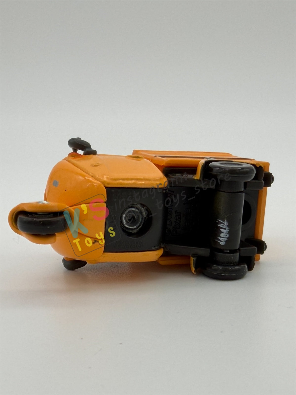 PRE-OWNED / LOOSE DISNEY PIXAR CARS 1:55 BY MATTEL - "SAL MACHIANI (VARIANT)" CARS ALLINOL BLOWOUT - MINT CONDITION