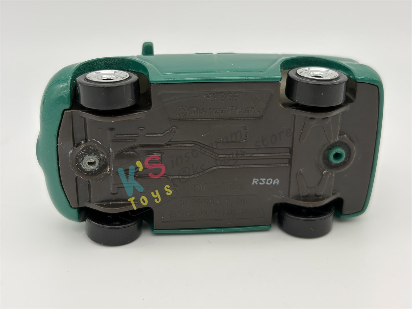 PRE-OWNED / LOOSE DISNEY PIXAR CARS 1:55 BY MATTEL - "COLIN BOHREV" CARS 2 - NEAR MINT CONDITION
