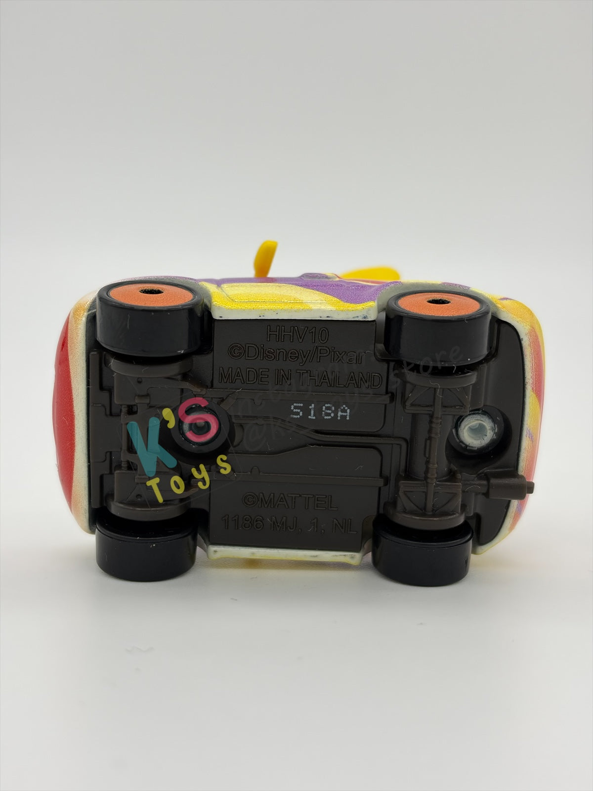 PRE-OWNED / LOOSE DISNEY PIXAR CARS 1:55 BY MATTEL - "ROADETTE MARKER" CARS ON THE ROAD - NEAR MINT CONDITION