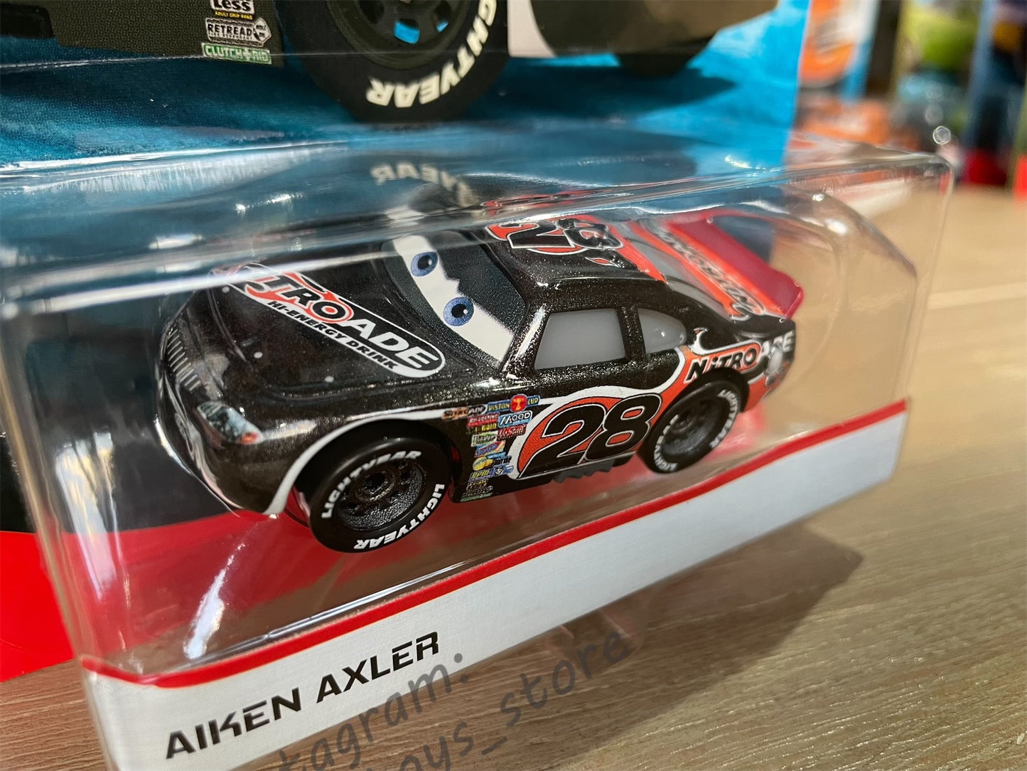 DISNEY PIXAR CARS BY MATTEL, AIKEN AXLER - DINOCO 400 - BNIP