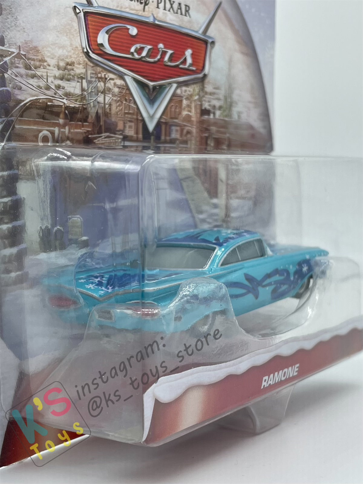 Winter Series RAMONE Christmas Ball Die Cast 1:55 Disney Pixar Cars by Mattel, BNIP