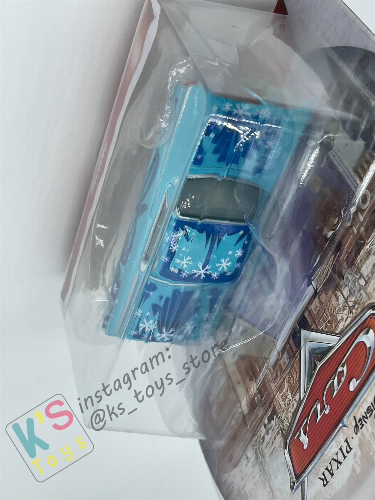 Winter Series RAMONE Christmas Ball Die Cast 1:55 Disney Pixar Cars by Mattel, BNIP