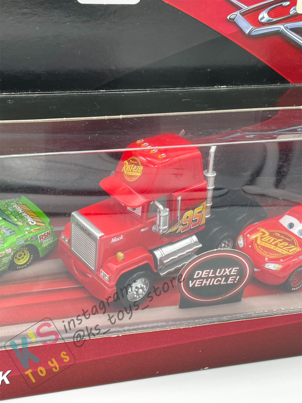Gift Set Disney Pixar Cars 1:55 - RACING 3-PACK CARS 3 MACK, MCQUEEN AND CHICK HICKS WITH HEADSET - BNIP