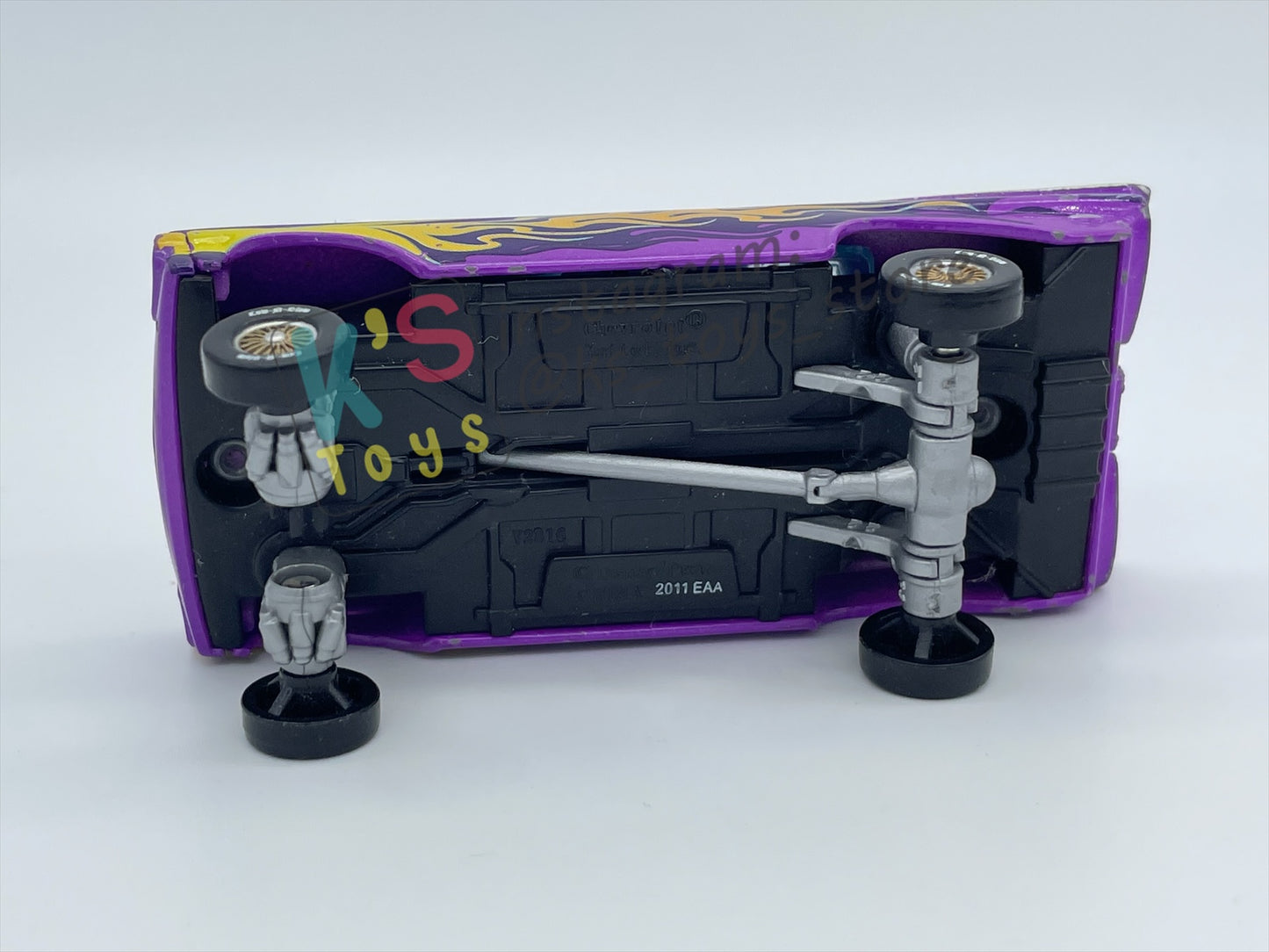 PRE-OWNED / LOOSE DISNEY PIXAR CARS BY MATTEL - "HYDRAULIC RAMONE HIGH N LOW" - CARS 2 SERIES - NEAR MINT CONDITION - READ DESCRIPTION!!!!!!!!!!!
