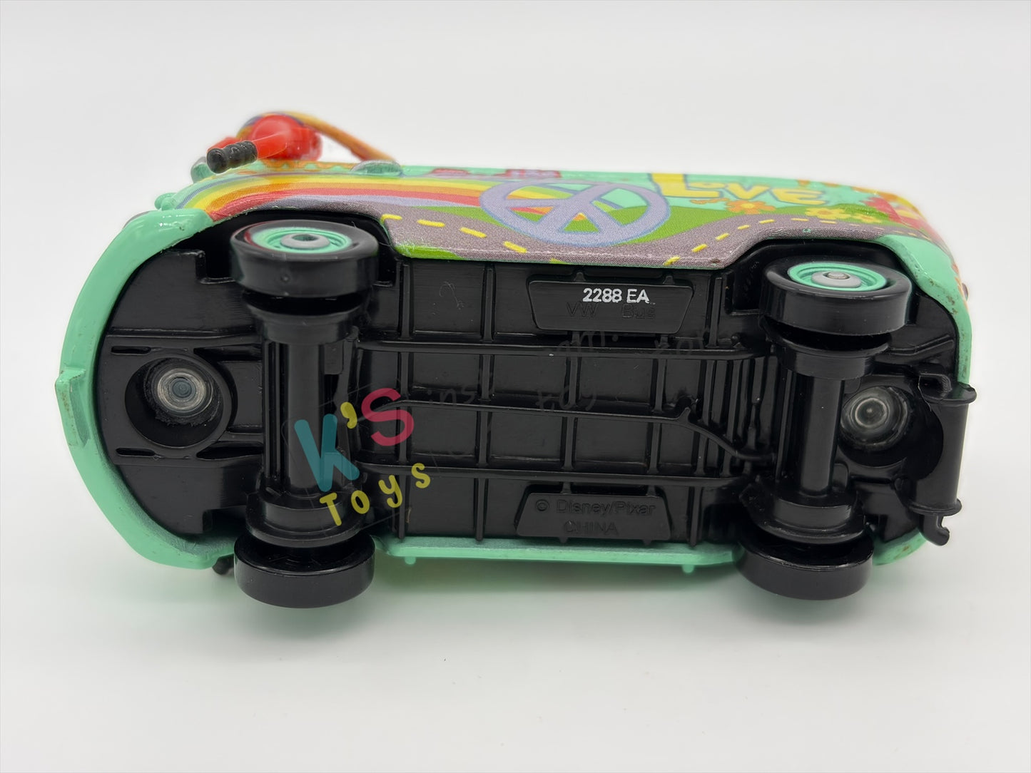 PRE-OWNED / LOOSE DISNEY PIXAR CARS - "PIT CREW MEMBER FILLMORE" CARS SERIES - NEAR MINT CONDITION