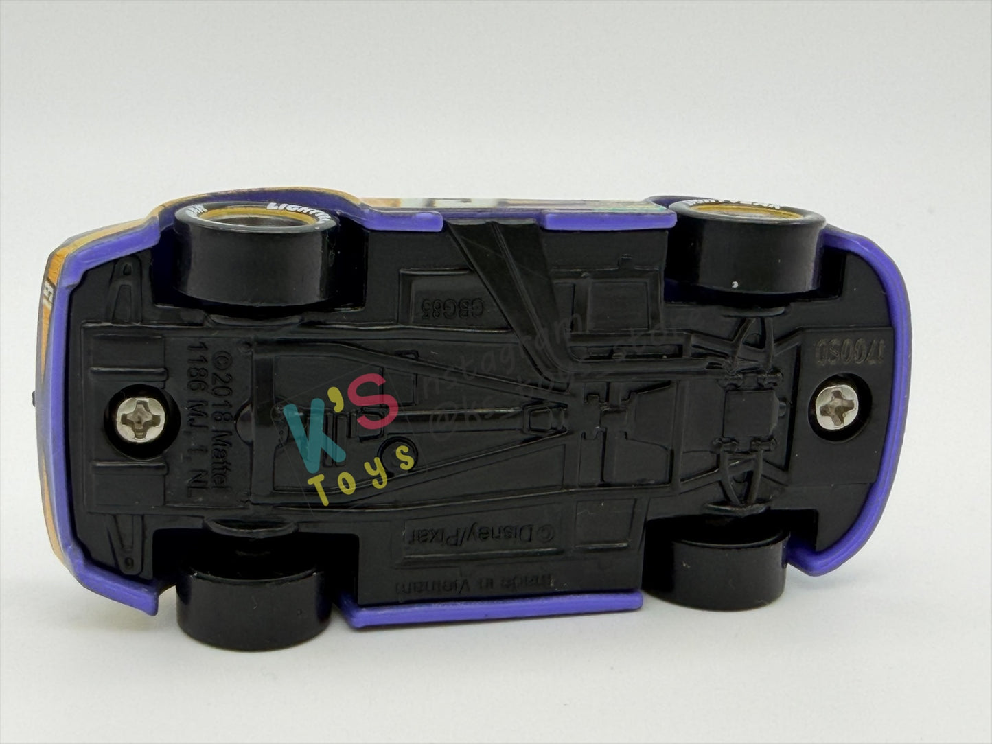 PRE-OWNED / LOOSE DISNEY PIXAR CARS BY MATTEL - "BOBBY SWIFT COLOR CHANGERS" - COLOR CHANGERS SERIES - NEAR MINT CONDITION - READ DESCRIPTION!!!!!!!!!!