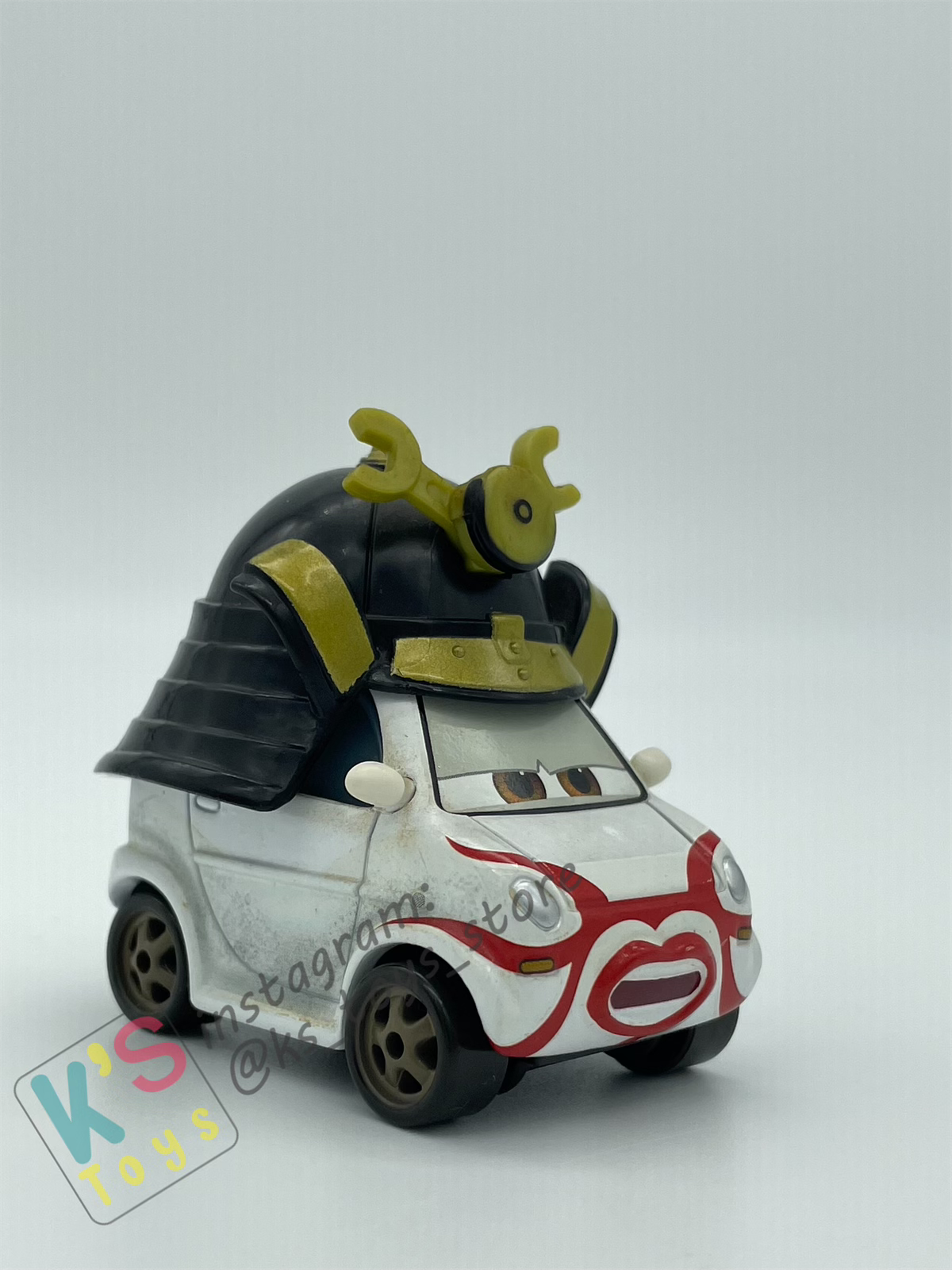PRE-OWNED / LOOSE DISNEY PIXAR CARS - "TAKESHI" - CARS 2 SUPER CHASE SERIES - DISPLAYED CONDITION