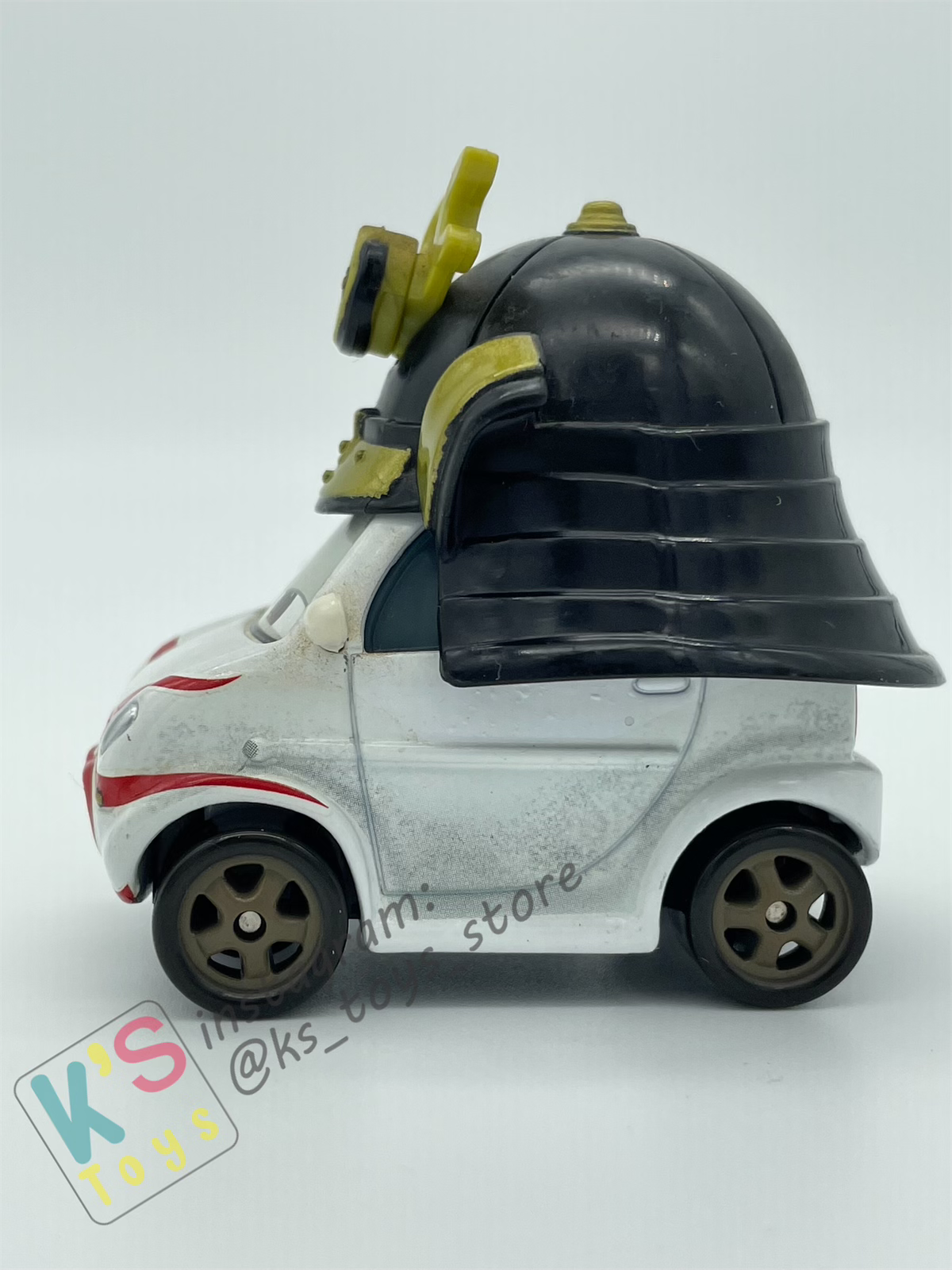 PRE-OWNED / LOOSE DISNEY PIXAR CARS - "TAKESHI" - CARS 2 SUPER CHASE SERIES - DISPLAYED CONDITION
