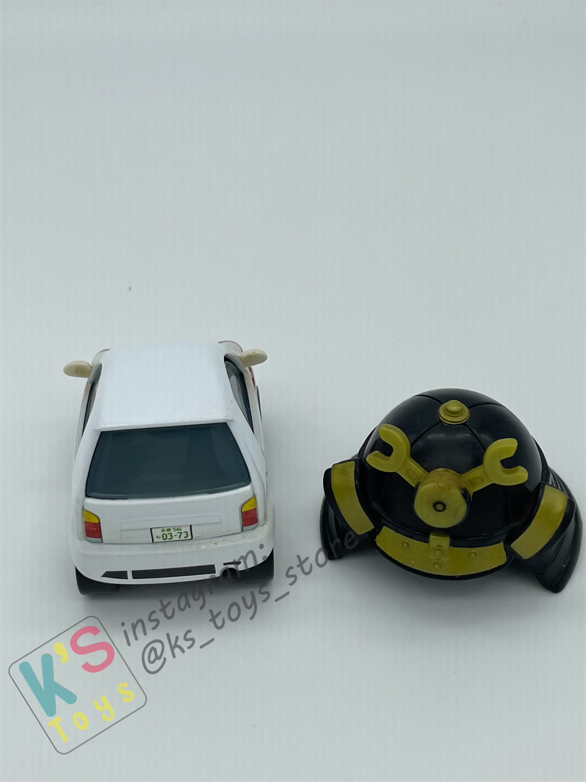 PRE-OWNED / LOOSE DISNEY PIXAR CARS - "TAKESHI" - CARS 2 SUPER CHASE SERIES - DISPLAYED CONDITION