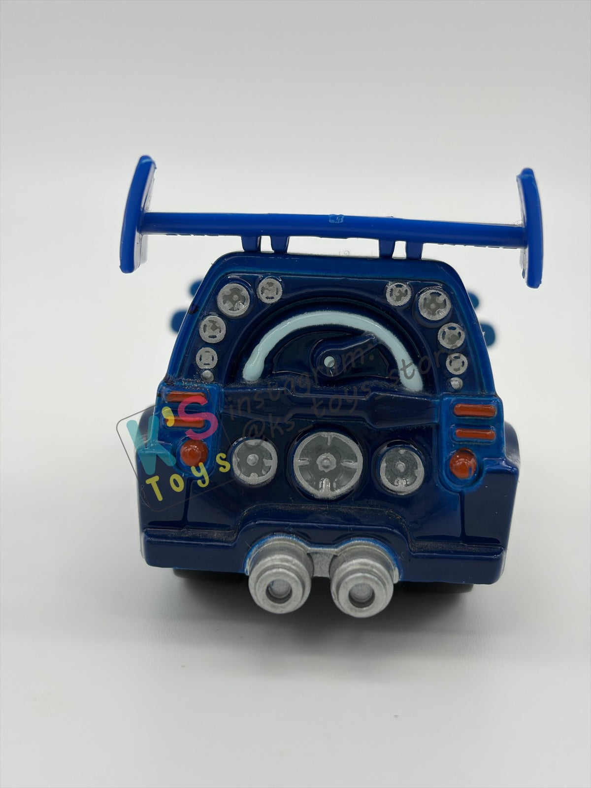 PRE-OWNED / LOOSE DISNEY PIXAR CARS BY MATTEL - "DJ" CARS 2006 SERIES - NEAR MINT CONDITION - READ DESCRIPTION!!!!!!!!!!