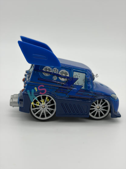 PRE-OWNED / LOOSE DISNEY PIXAR CARS BY MATTEL - "DJ" CARS 2006 SERIES - NEAR MINT CONDITION - READ DESCRIPTION!!!!!!!!!!
