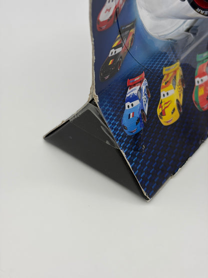 Disney Store Version of Disney Pixar Cars 1:43 - UNITED KINGDOM LIGHTNING MCQUEEN - COUNTRY WGP EXCLUSIVE INTERNATIONAL SERIES - BNIP