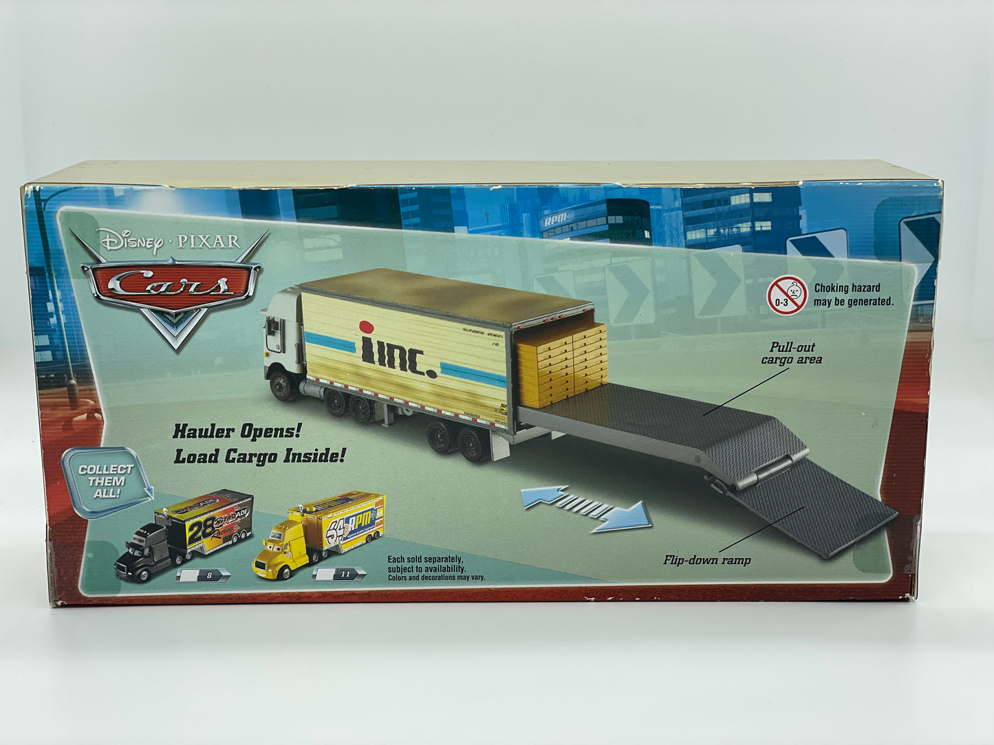 HAULER DISNEY PIXAR CARS BY MATTEL, CHET BOXKAAR - BNIP