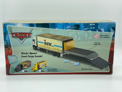 HAULER DISNEY PIXAR CARS BY MATTEL, CHET BOXKAAR - BNIP