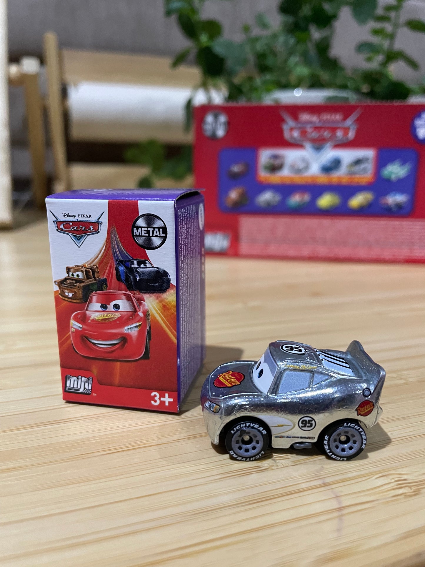 Mini Racers Pixar Disney Cars, 2021 Series 3 #27 SILVER RADIATOR SPRING LIGHTNING MCQUEEN