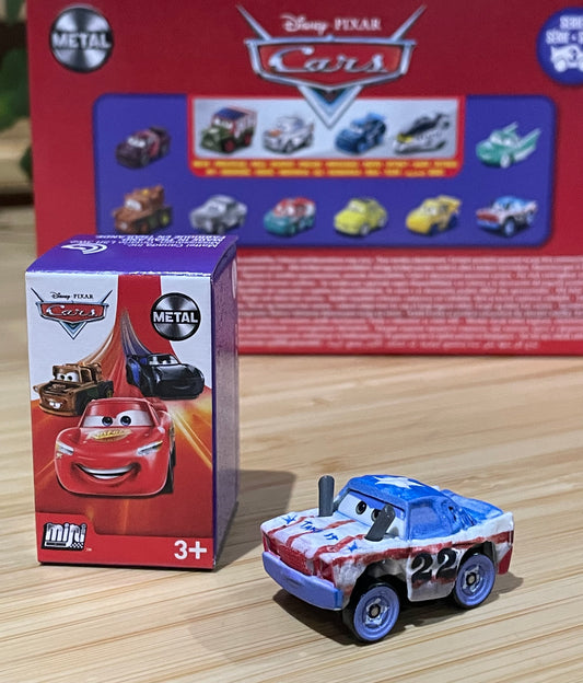 Mini Racers Pixar Disney Cars, 2021 Series 3 #36 CIGALERT