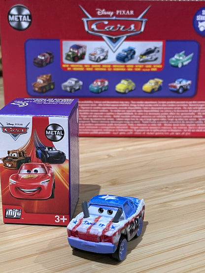 Mini Racers Pixar Disney Cars, 2021 Series 3 #36 CIGALERT