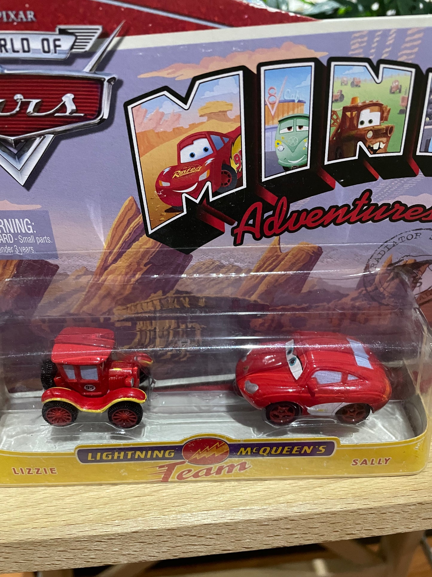 Mini Adventures Special Holiday 2 pack, Disney Pixar Cars - Lizzie and Sally - Lightning McQueen Team - BNIP