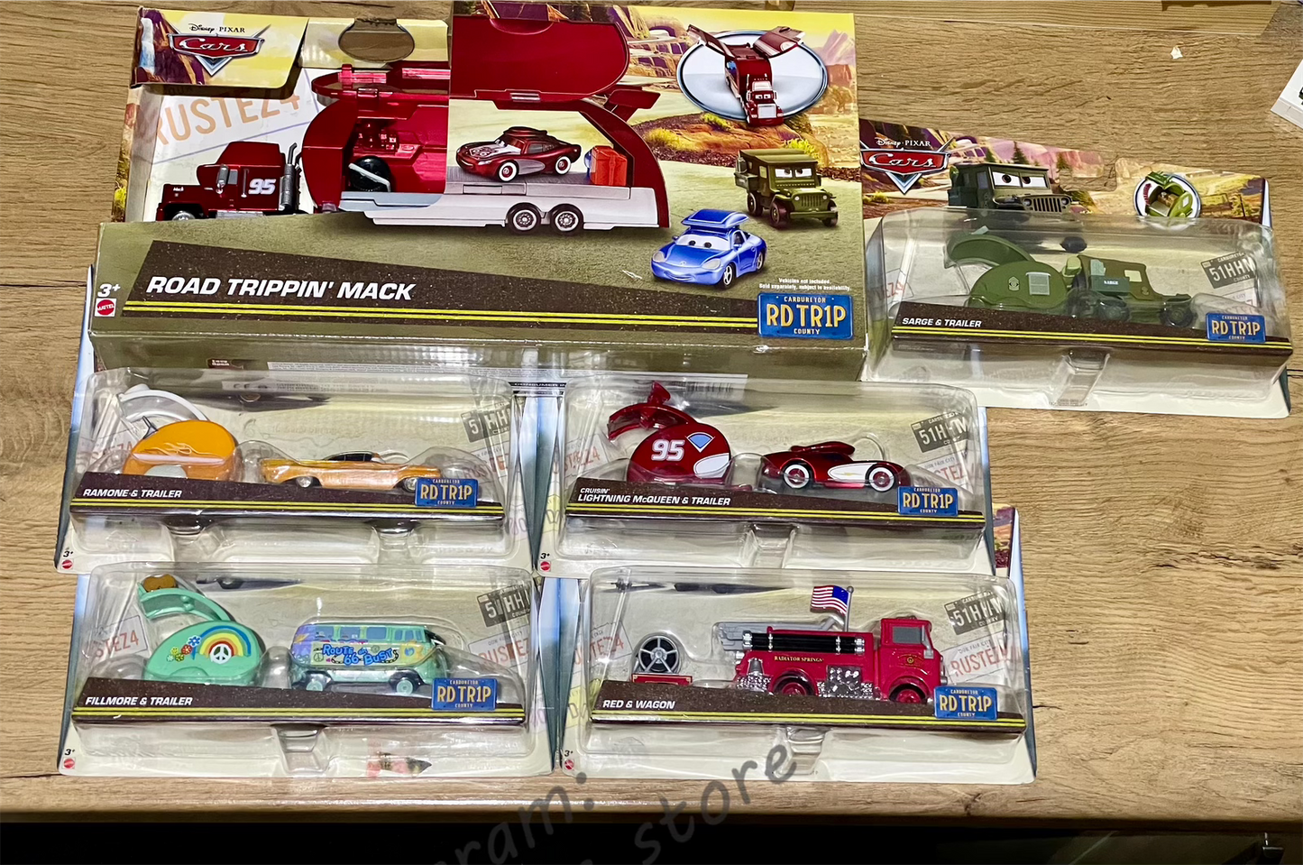 Bundle of 5 Disney Pixar Cars with Trailer from Road Trip series, Included Road Trip Mack Hauler