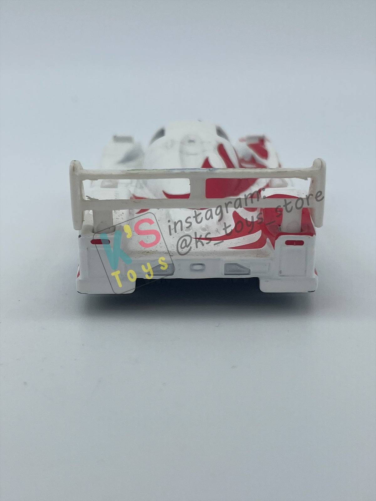 PRE-OWNED / LOOSE DISNEY PIXAR CARS BY MATTEL - SHU TODOROKI (CARS 2, WHITE BLADE VARIANT) - NEAR MINT CONDITION - READ DESCRIPTION!!!!!!!!!!!