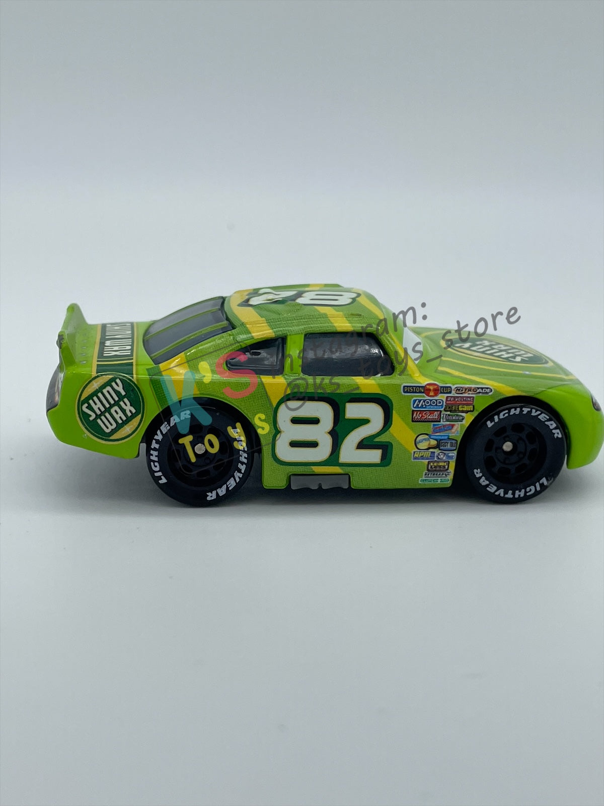 PRE-OWNED / LOOSE DISNEY PIXAR CARS BY MATTEL - DARREN LEADFOOT / SHINY WAX (CARS 1) - NEAR MINT CONDITION - READ DESCRIPTION!!!!!!!!!!!