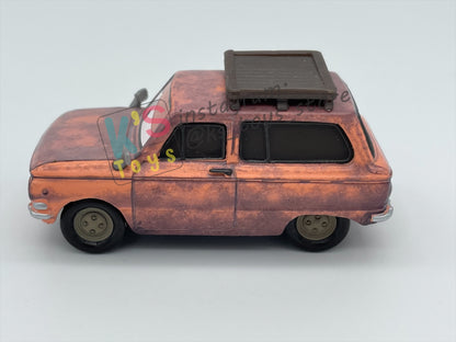 PRE-OWNED / LOOSE DISNEY PIXAR CARS BY MATTEL, "JASON HUBKAP" - CARS 2 SERIES - NEAR MINT CONDITION - READ DESCRIPTION!!!!!!!!!!!