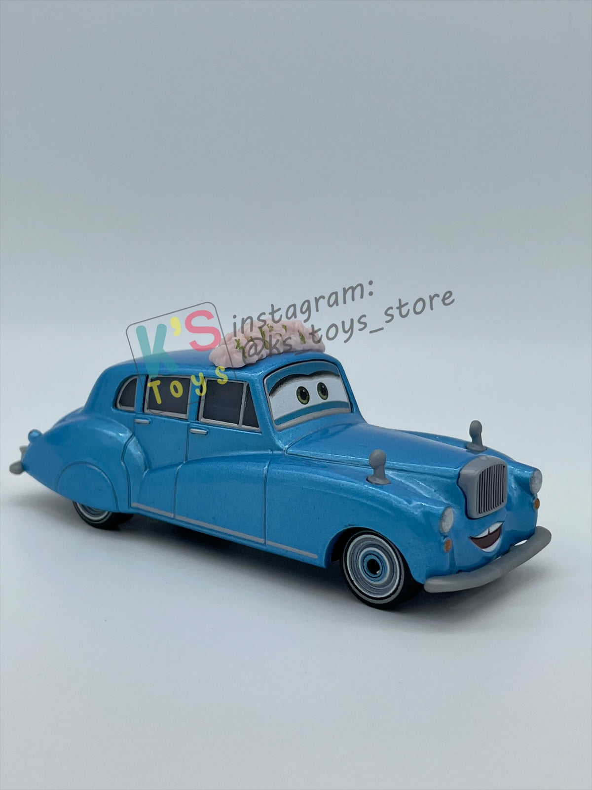 PRE-OWNED / LOOSE DISNEY PIXAR CARS 1:55 BY MATTEL - "MATO" CARS ON THE ROAD GETTIN' HITCHED - MINT CONDITION