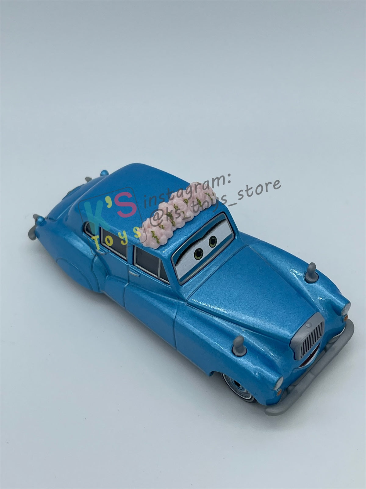 PRE-OWNED / LOOSE DISNEY PIXAR CARS 1:55 BY MATTEL - "MATO" CARS ON THE ROAD GETTIN' HITCHED - MINT CONDITION