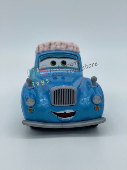 PRE-OWNED / LOOSE DISNEY PIXAR CARS 1:55 BY MATTEL - "MATO" CARS ON THE ROAD GETTIN' HITCHED - MINT CONDITION