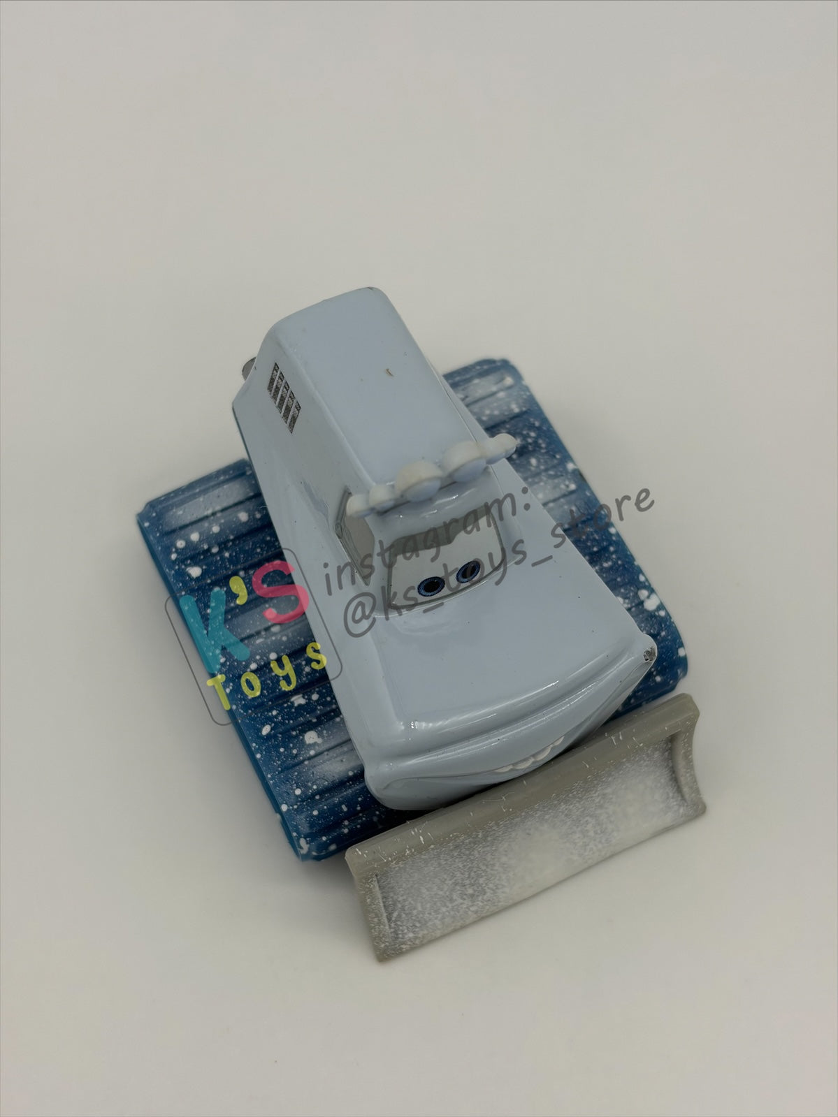 PRE-OWNED / LOOSE DISNEY PIXAR CARS BY MATTEL - "YETI ABOMINABLE SNOWPOLE" - GOOD CONDITION - READ DESCRIPTION!!!!!!!!!!!