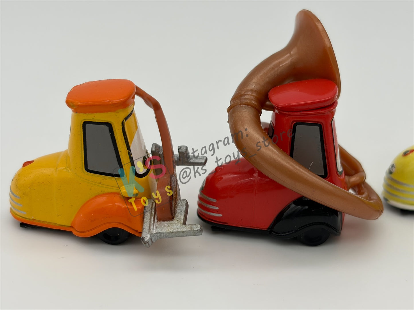 PRE-OWNED / LOOSE DISNEY PIXAR CARS BY MATTEL - "UNCLE TOPOLINO’S BAND" GOOD CONDITION - READ DESCRIPTION!!!!!!!!!!!