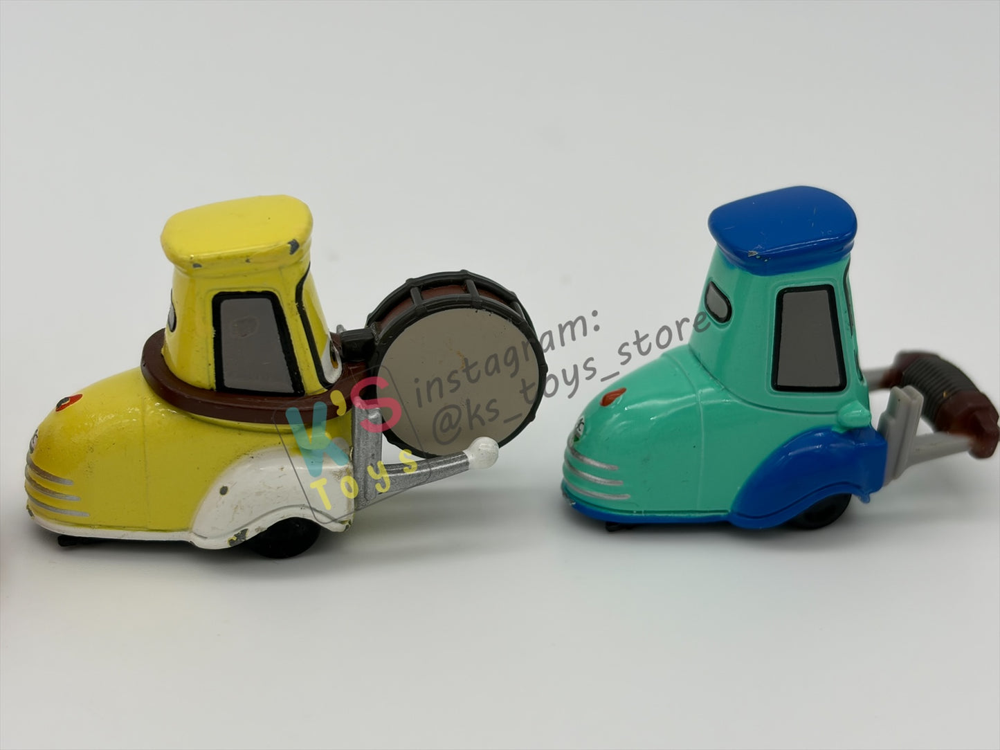 PRE-OWNED / LOOSE DISNEY PIXAR CARS BY MATTEL - "UNCLE TOPOLINO’S BAND" GOOD CONDITION - READ DESCRIPTION!!!!!!!!!!!