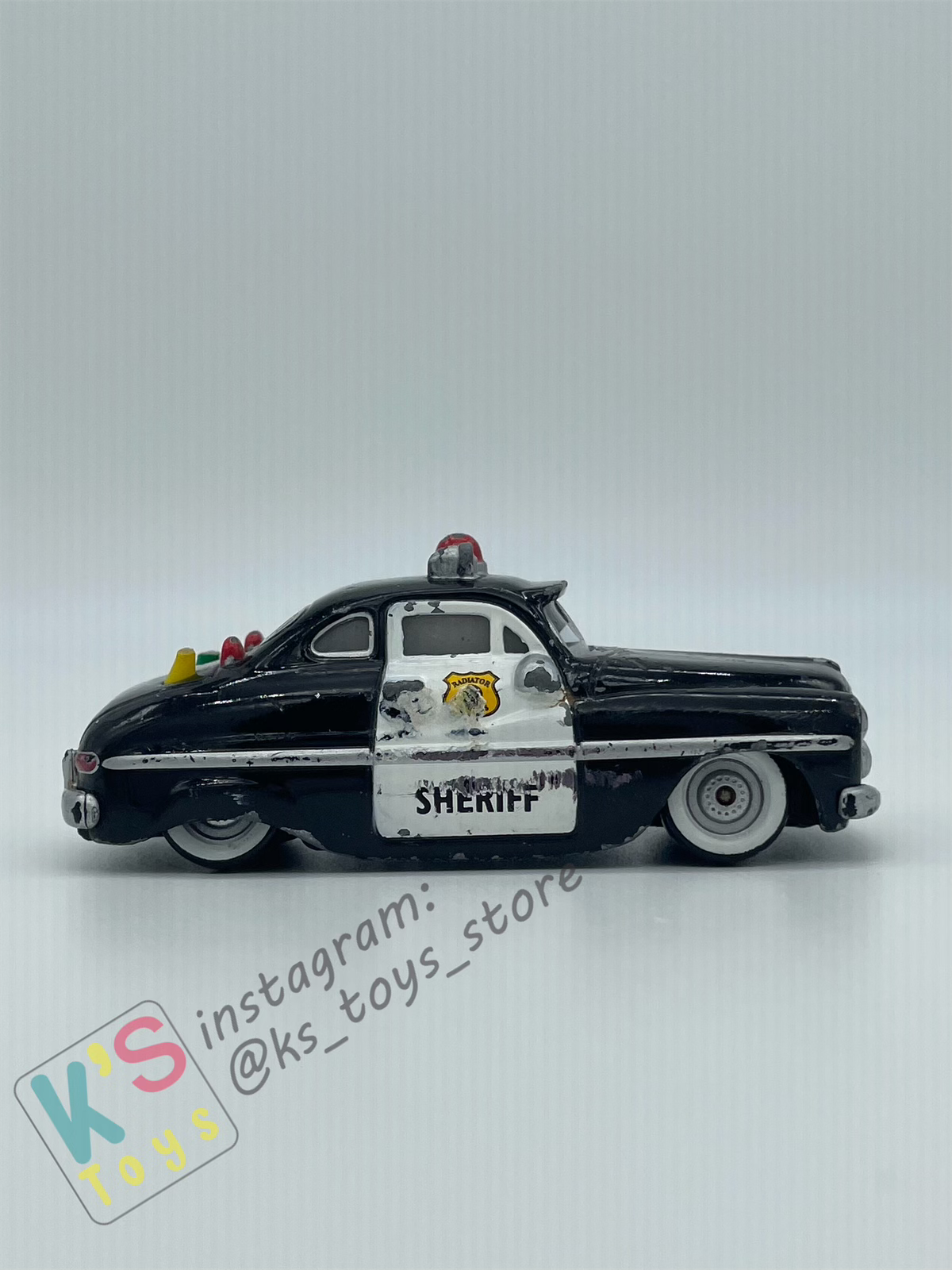 FREE ITEM!! PRE-OWNED / LOOSE DISNEY PIXAR CARS - "SHERIFF, CHISTMAS" WELL-PLAYED CONDITION