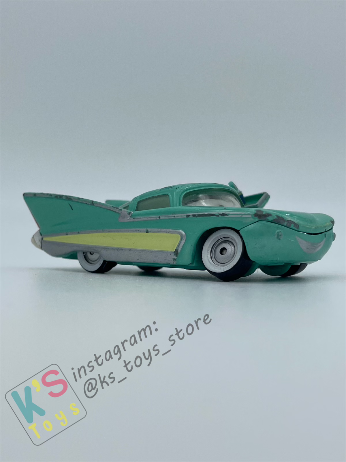 PRE-OWNED / LOOSE DISNEY PIXAR CARS - "FLO WITH TRAY (LENTICULAR)" CARS SERIES - PLAYED CONDITION