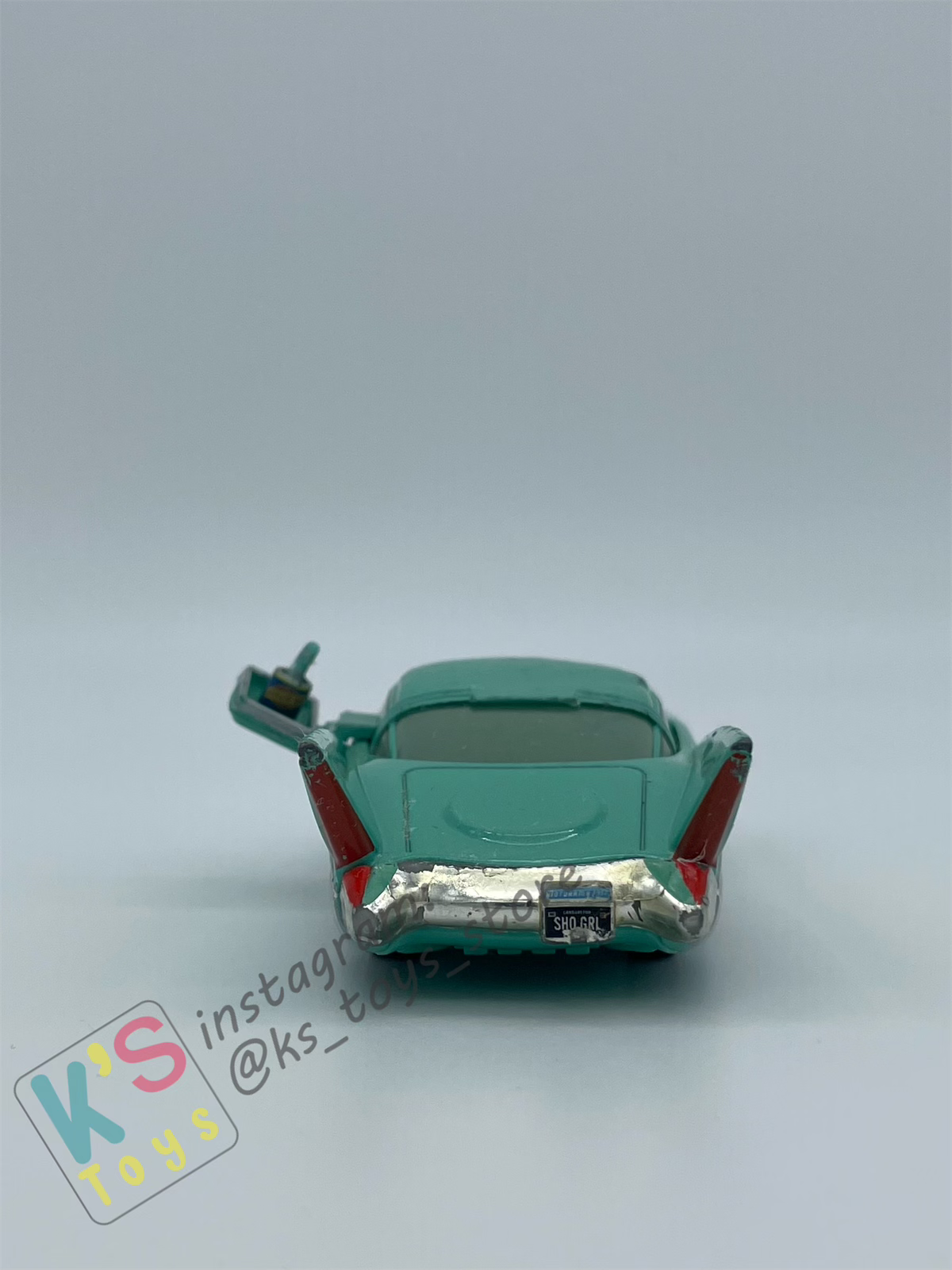 PRE-OWNED / LOOSE DISNEY PIXAR CARS - "FLO WITH TRAY (LENTICULAR)" CARS SERIES - PLAYED CONDITION